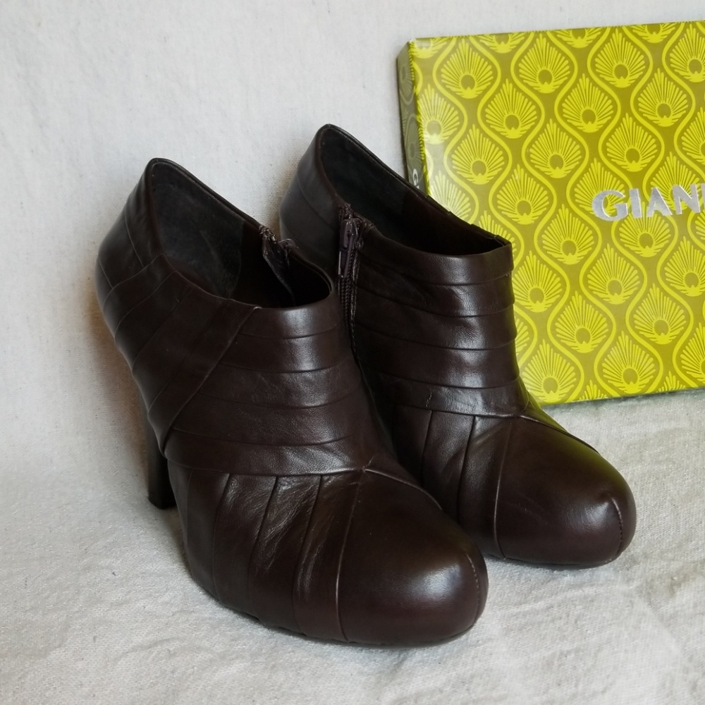 Gianni Bini Booties